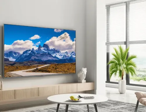 Professional TV mounting service in Alpharetta Georgia - Express Mounting technician installing television