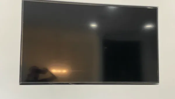 Outdoor TV Installation in Los Angeles: Sun, Glare, and Patio Living