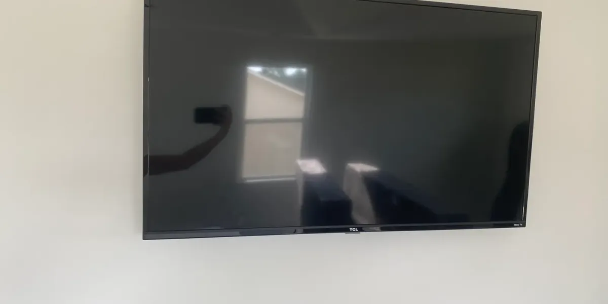Pull-Down TV Mount Installation in Miami & LA (MantelMount Guide)