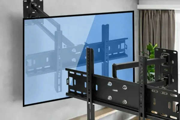 What tools do I need to wall mount a TV?