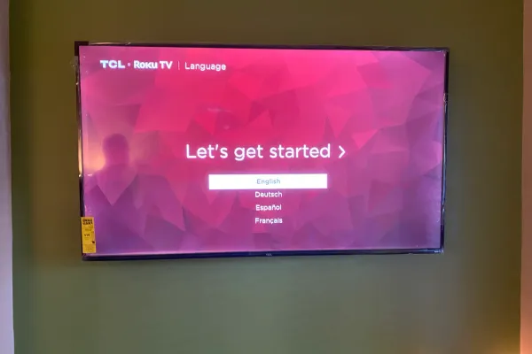 Full TV installation and smart-TV setup across Stockbridge