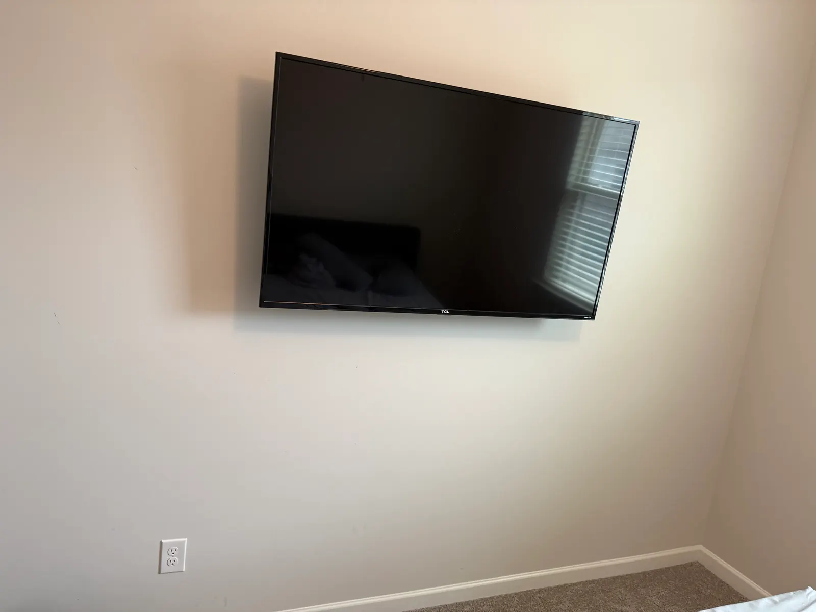 TV mounting services in Glendale, CA