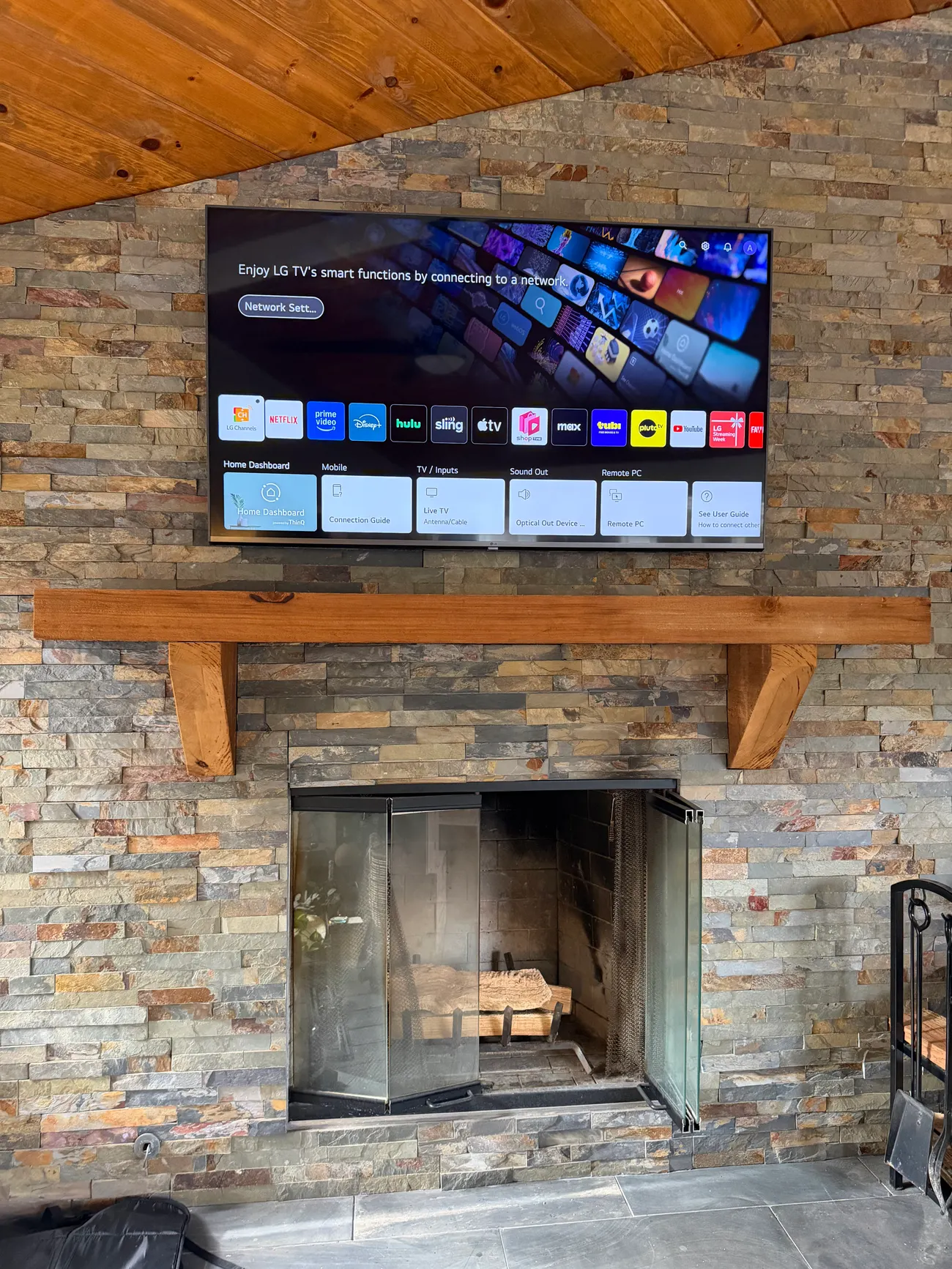 TV mounting services in Deerfield Beach, FL