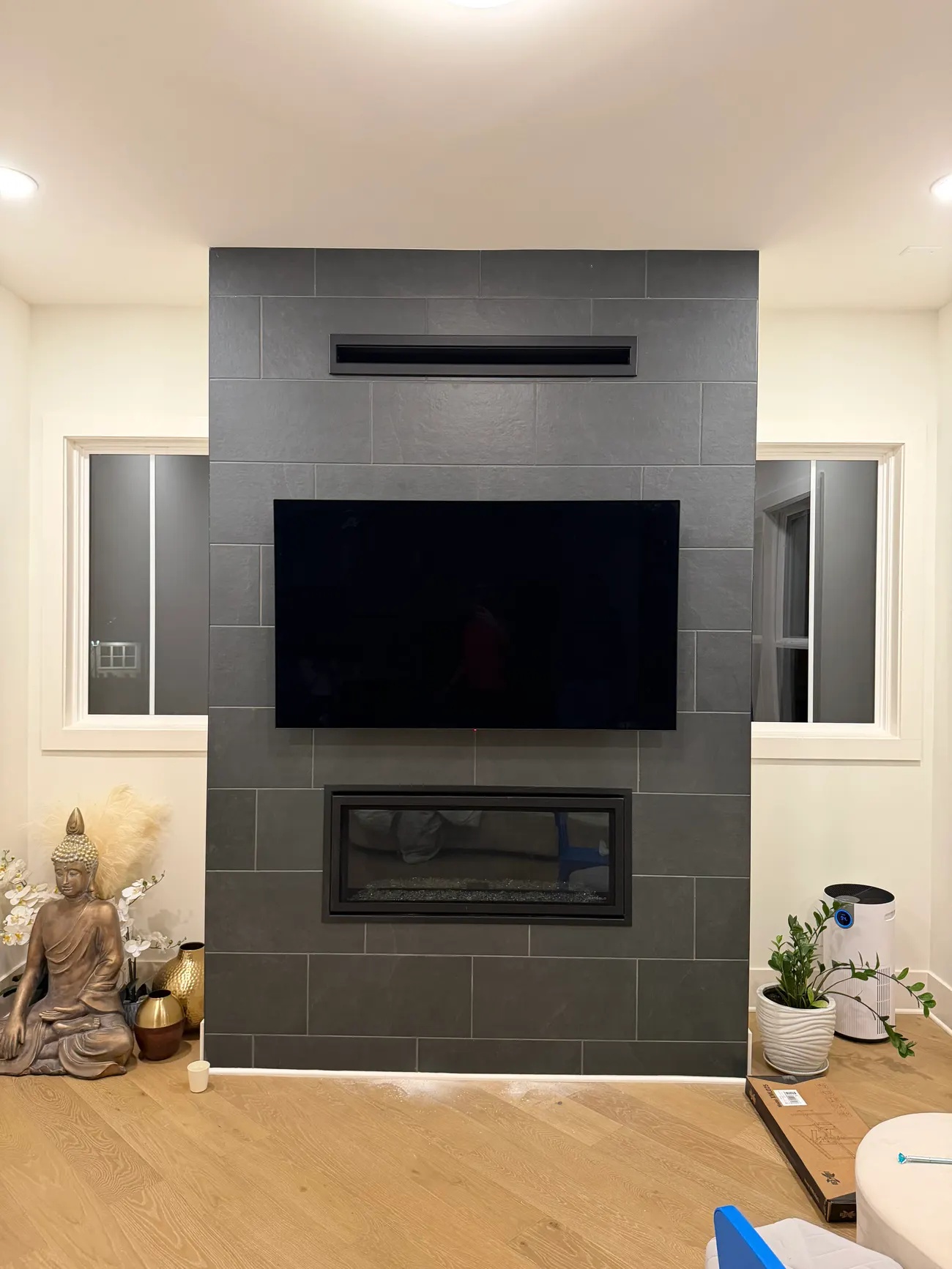 TV mounting services in North Miami, FL